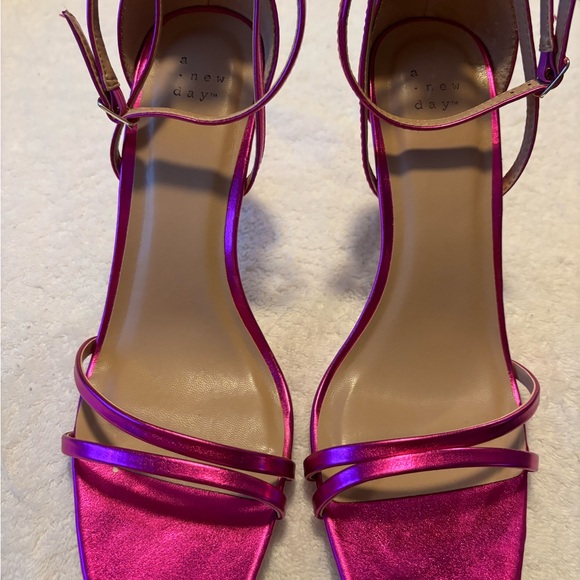 Brand New Stunning Heels By A NEW DAY - Size 10 - Heel Height 4 Inches - box 4 - Picture 2 of 8